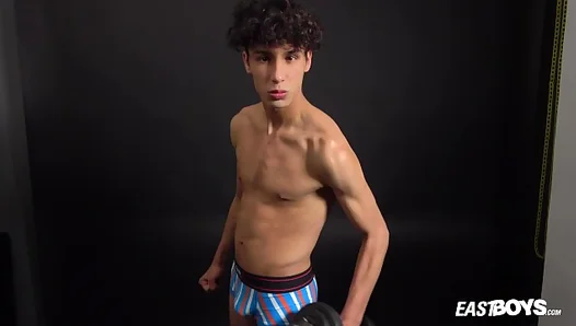 Slim Curly Twink Bares All Live—See His Tight Teen Body Flash! – 18+