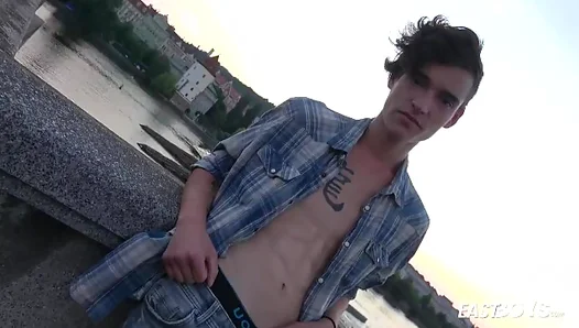 Johnny Walsh Goes Wild in Prague – Steamy Gay Adventures Await
