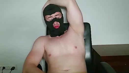 Dominant Masked Daddy Moans Filthy as He Jerks Off Hard – GayXXX 18+