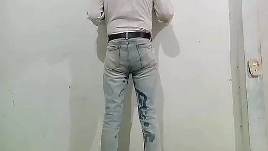 Pee-Filled Diaper Fantasy Turns into Wild Solo Ride – NaughtyFun 18+
