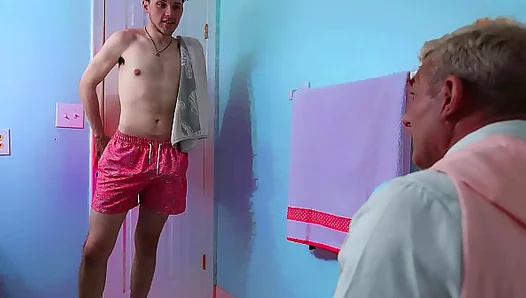 First Time Meeting His Stepdad — Sparks Fly Instantly – GayPorn 18+
