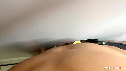 Giuseppe7 Goes Wild in Public Glory Hole Ride – HotGayPOV