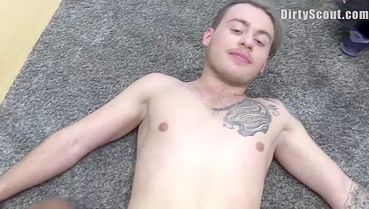 Tattooed Rookie Takes Glory Hole Blowjob from Filthy – XXX