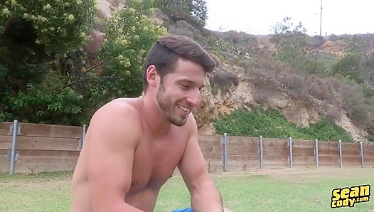 Baseball Lover Blows Load During Steamy Live Stream – Sean Cody 18+