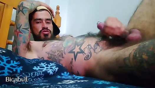 Juicy Hard-On Action: Big Dick Thrills Guaranteed – HotGayClips 18+
