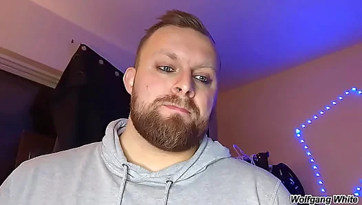 POV: My Straight Gym Buddy Tastes Himself After Pumping Iron – Raw Moment Caught