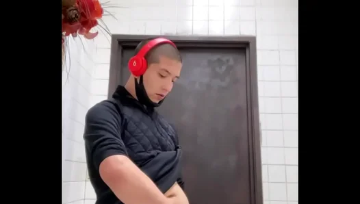 Hot Quickie: Guy Jerks Off Fast Cums Hard in the Bathroom Stall – 18+