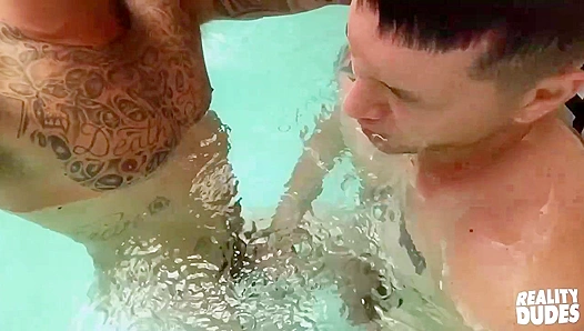 Hot Pool Action: Allen Lucas Brian Michaels Go Wild Underwater – RealityDudes
