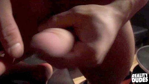 Hot Muscle Stud Strips Down Jerks Off Right Next to You – RealityDudes