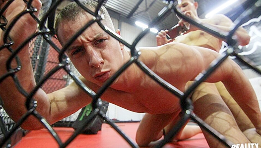 Joe Mentakna Takes On Jordan Fox In A Hardcore Ring Battle – RealityDudes 18+