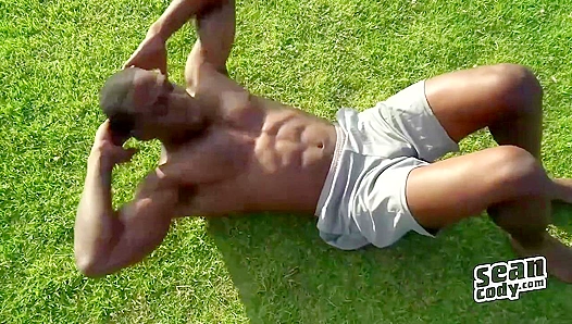 Desmonds Huge BBC Unleashed – A Solo Masturbating Powerhouse Show
