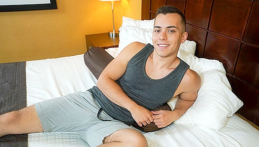 Paul Wagner Lures Twink David Blake into Forbidden Passion – A Steamy Seduction Tale