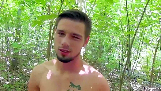 Hard Outdoor Fuck: Hot Euro Guy Takes It Deep in the Wild – XXX Gay Style