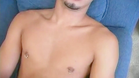 Kiko Pumps His Thick Latin Rod – Smokin Hot Solo Session – 18+