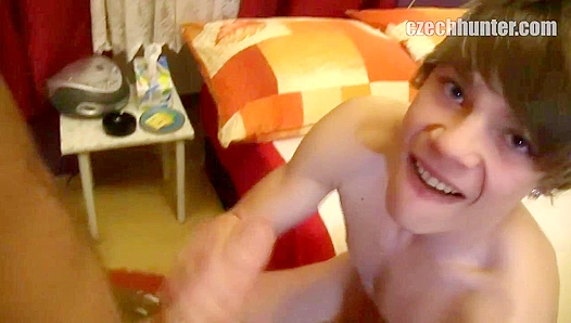 Czech Stud Takes Facial Gets Cheeks Stretched Wide – GayHunter 18+
