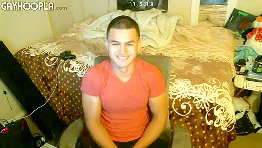 Hot Latino Hunk Loses Control in Fiery Solo Session – XNXX Gay Porn