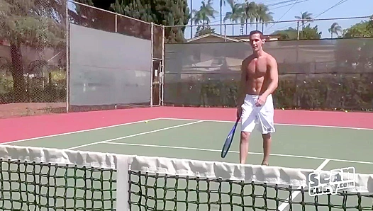 Horny Howard Shows Off Hot Solo Play for Sean Cody – Steamy Gay Action