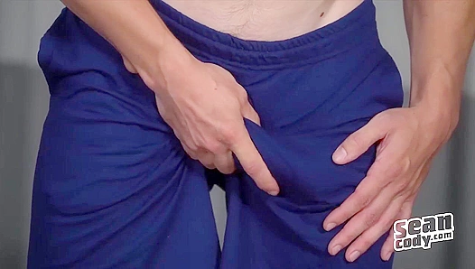 Derick Pumps His Huge Hard-on Solo — Pure Muscle Gay Porn – SeanCody