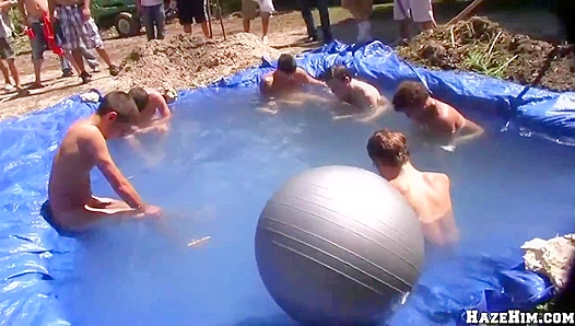 Hot Poolside Blowjobs Naked Skinny Dipping Adventures – Haze Him