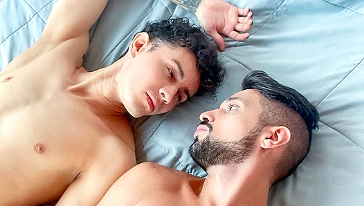Sebas Gold Julian Shul: Steamy Latino Blowjob Action – Pure Pleasure 18+