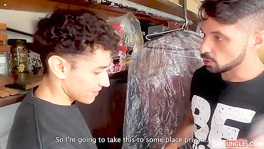 Sebas Gold Julian Shul: Steamy Latino Blowjob Action – Pure Pleasure 18+