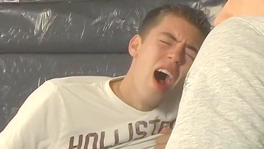 Nevin Takes On All Comers: Glory Hole Blowjob Marathon – Teach Twinks 18+